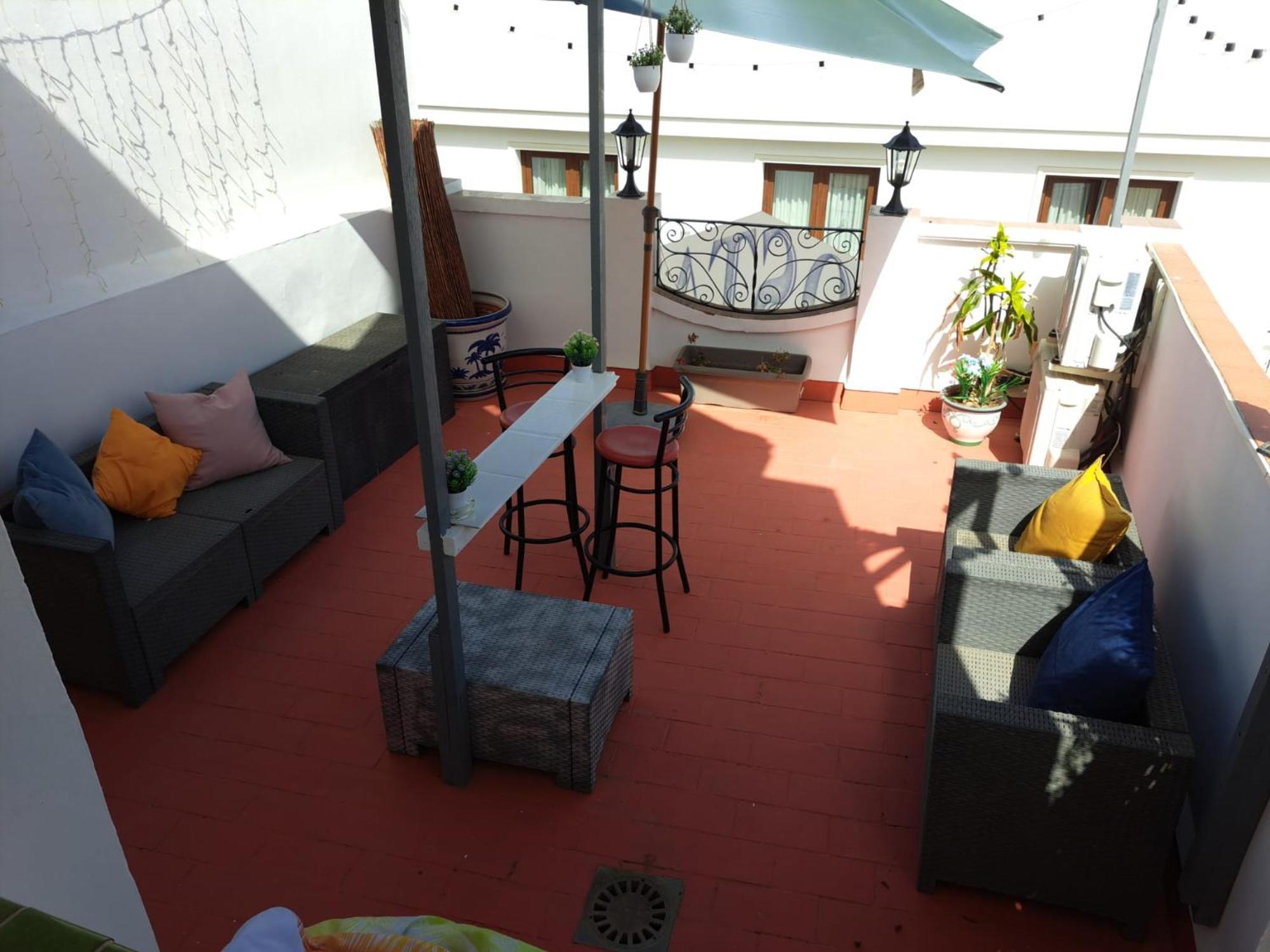 Hostal Montys نيرخا المظهر الخارجي الصورة