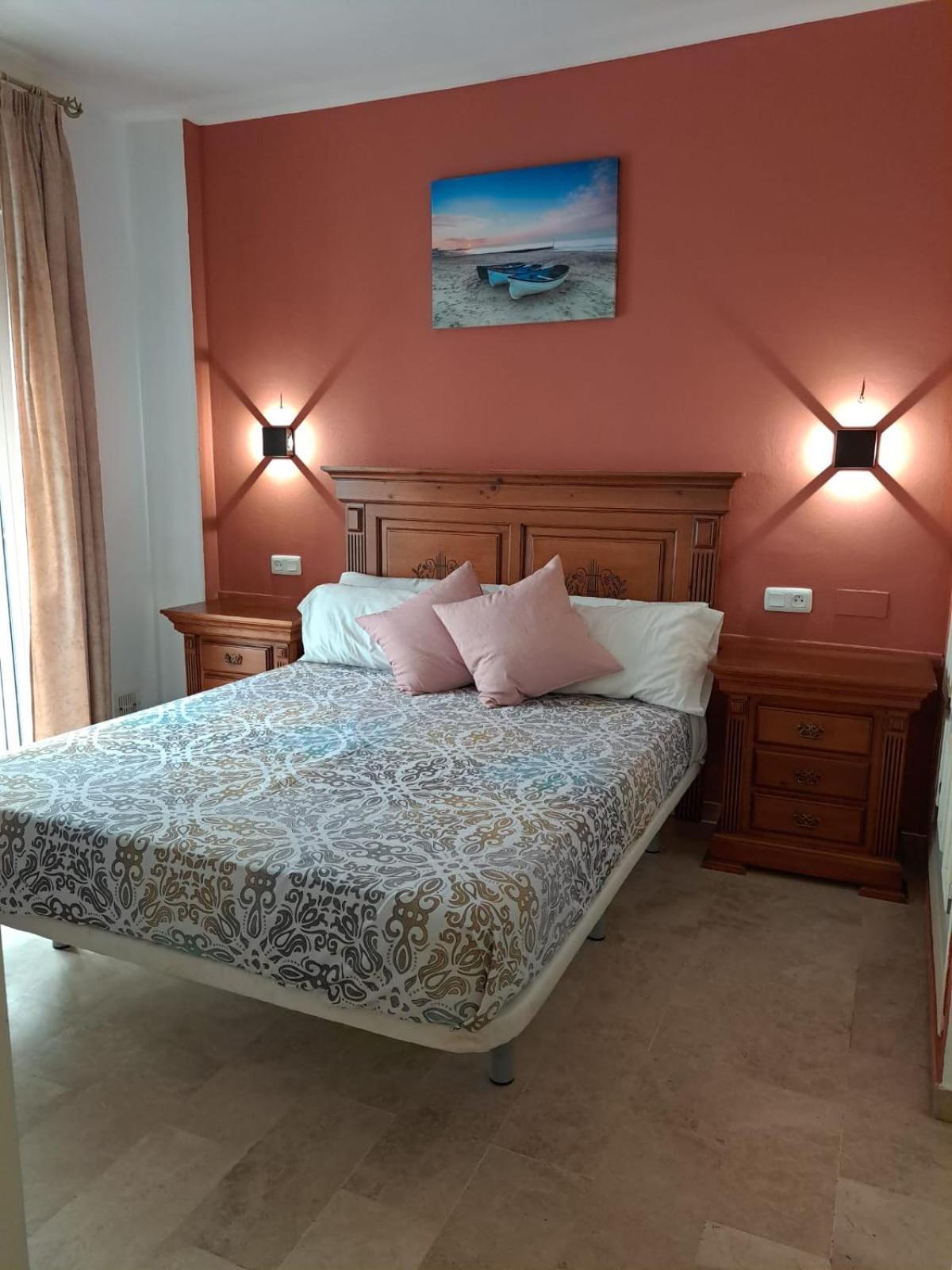 Hostal Montys نيرخا المظهر الخارجي الصورة